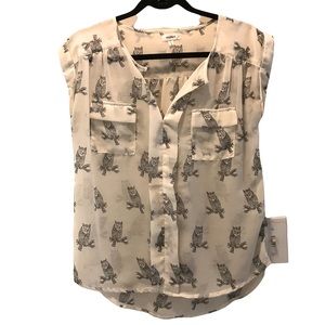 🌸Owl print blouse.